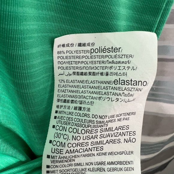 Under Armour Tech Zip Green Long Sleeve Performance Shirt - Picture 6 of 11